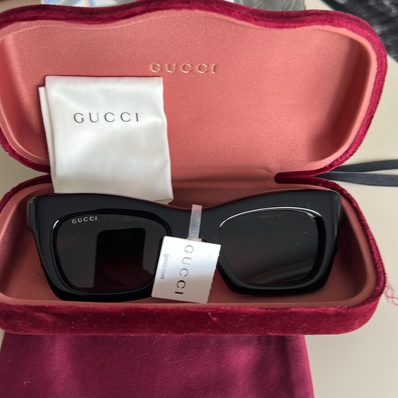 Gucci rectangular frame sunglasses - Picture 5 of 7